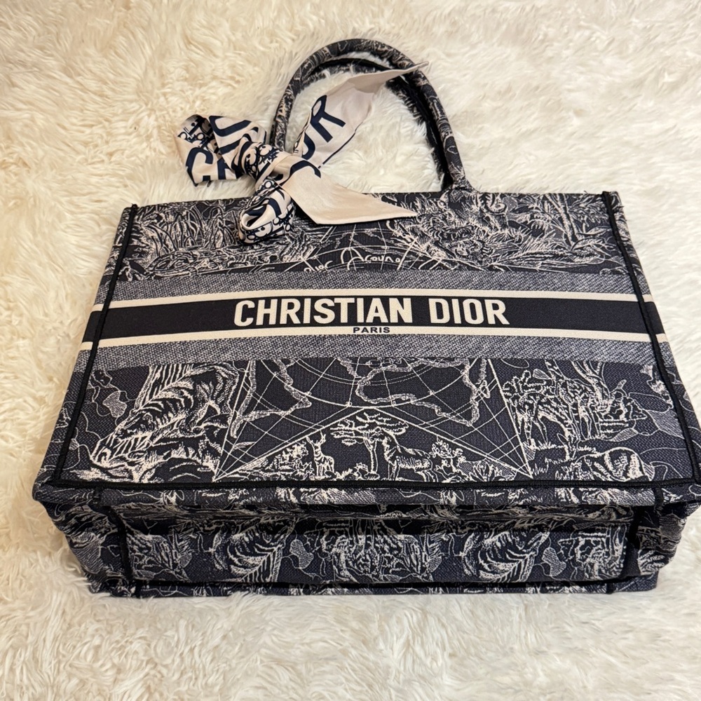 Black and White book tote bag